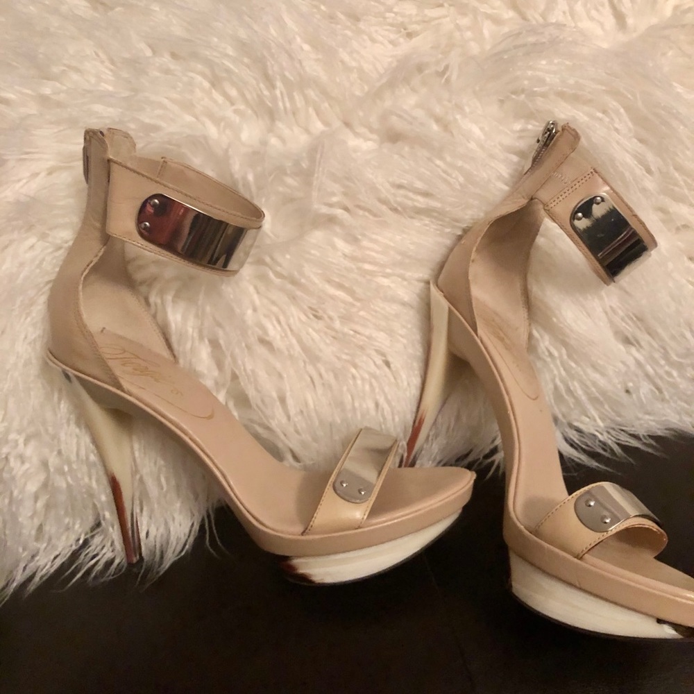 Fergie ankle strap stillettos cream beige brown